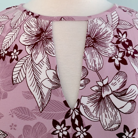 WHBM Keyhole Floral Matte Jersey Dress - Picture 6 of 16